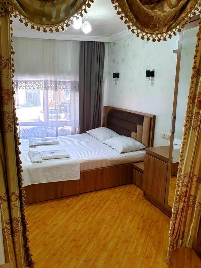 Hotel Old Star Batumi Eksteriør billede