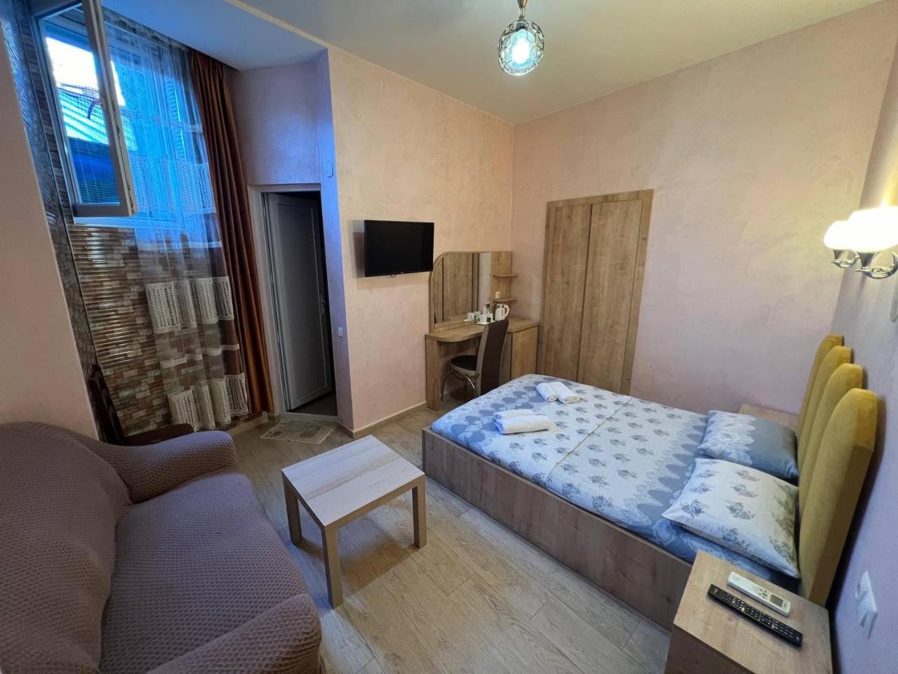 Hotel Old Star Batumi Eksteriør billede