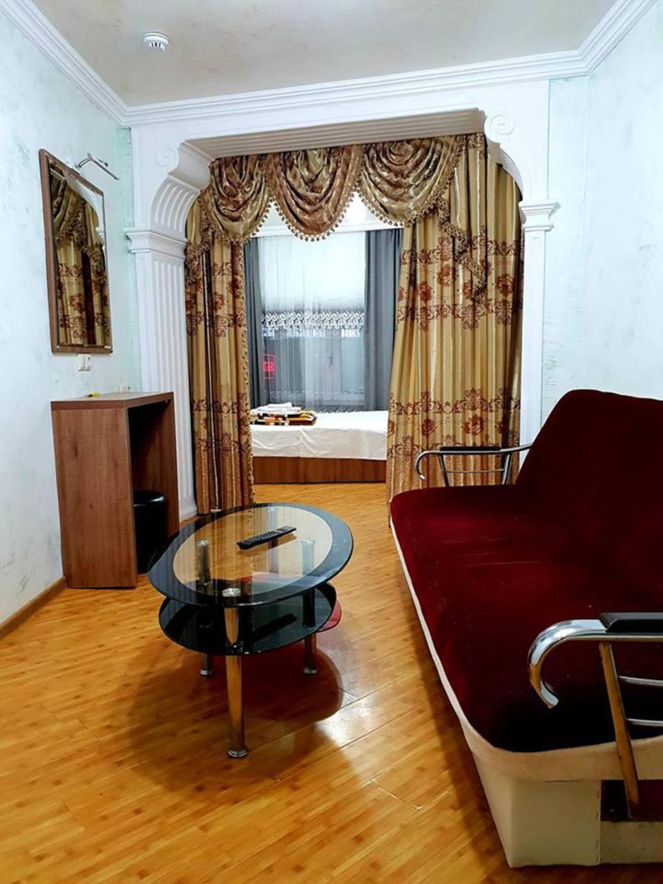 Hotel Old Star Batumi Eksteriør billede